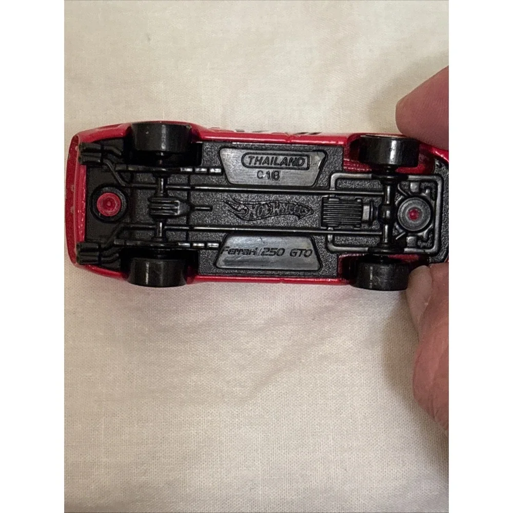 Hot Wheels 2009 New Models Ferrari 250 GTO Red 19 Diecast Car 1:64 Loose